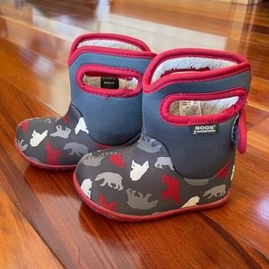 US size 6 baby bogs
